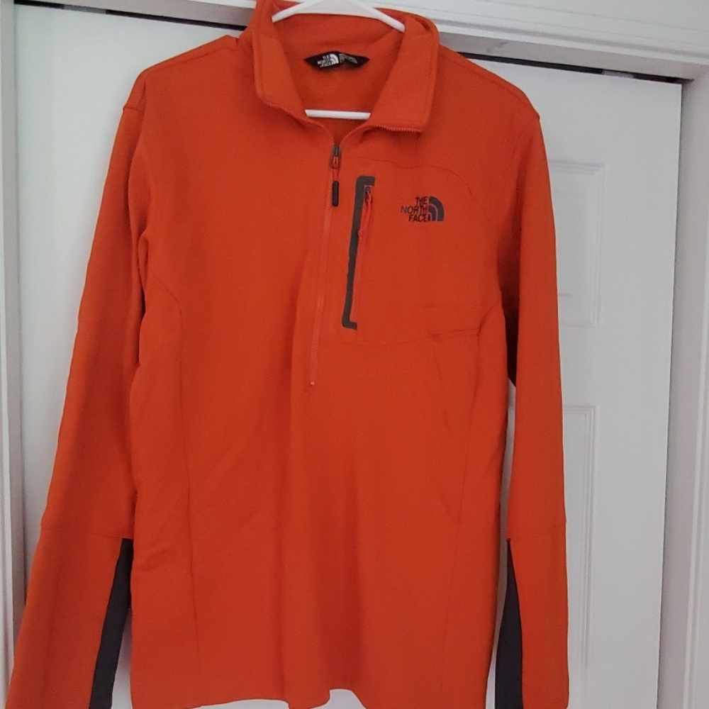 1/4 zip pullover sweat shirt